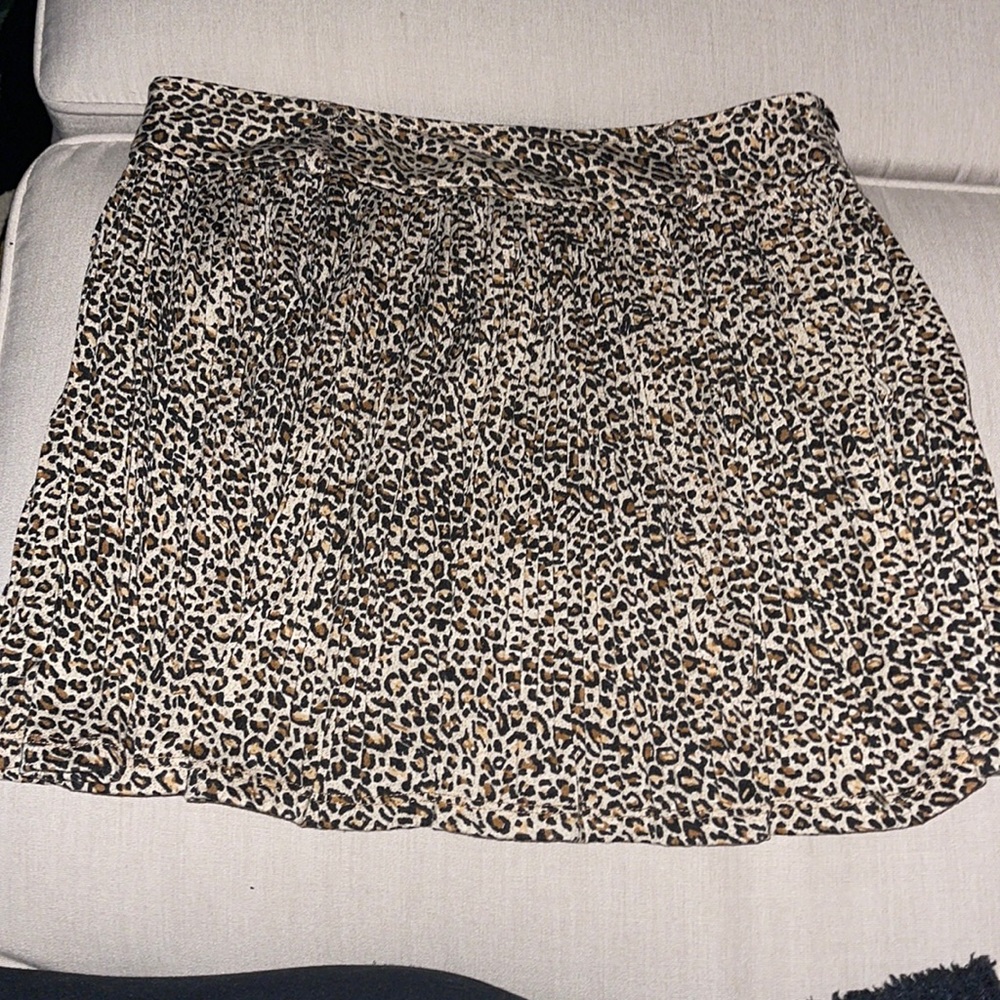 Lipstick brand girls adorable leopard pleated skirt sz 14 soft boutique
